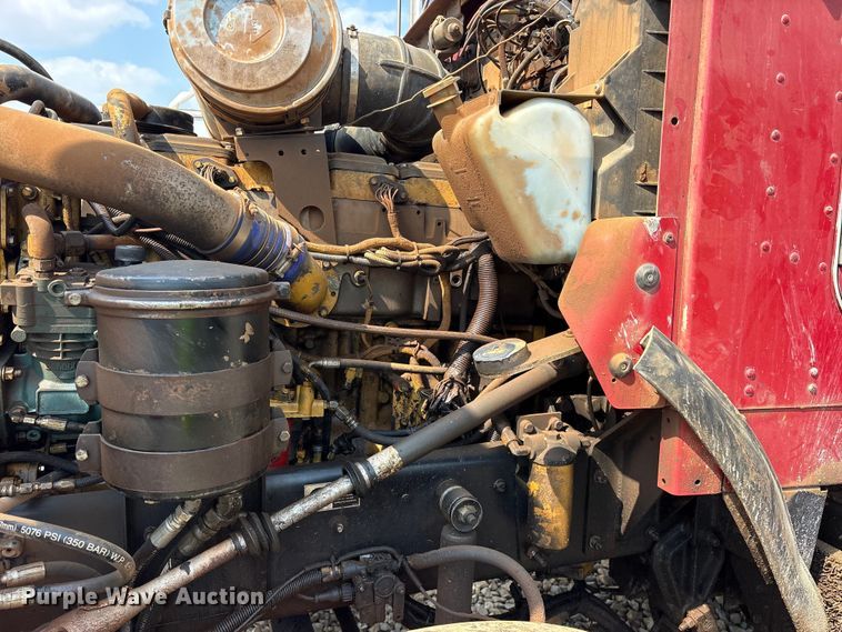 image for item YA2857 2004 Kenworth T800 dump truck
