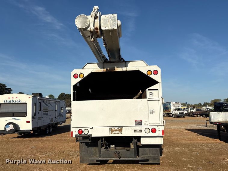 image for item YA2864 2011 Freightliner Business Class M2 forestry bucket truck