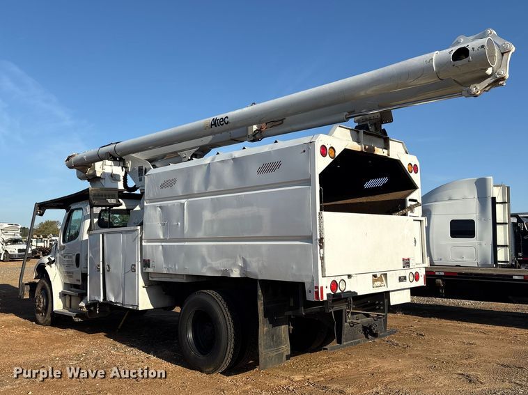 image for item YA2864 2011 Freightliner Business Class M2 forestry bucket truck