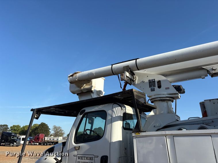 image for item YA2864 2011 Freightliner Business Class M2 forestry bucket truck