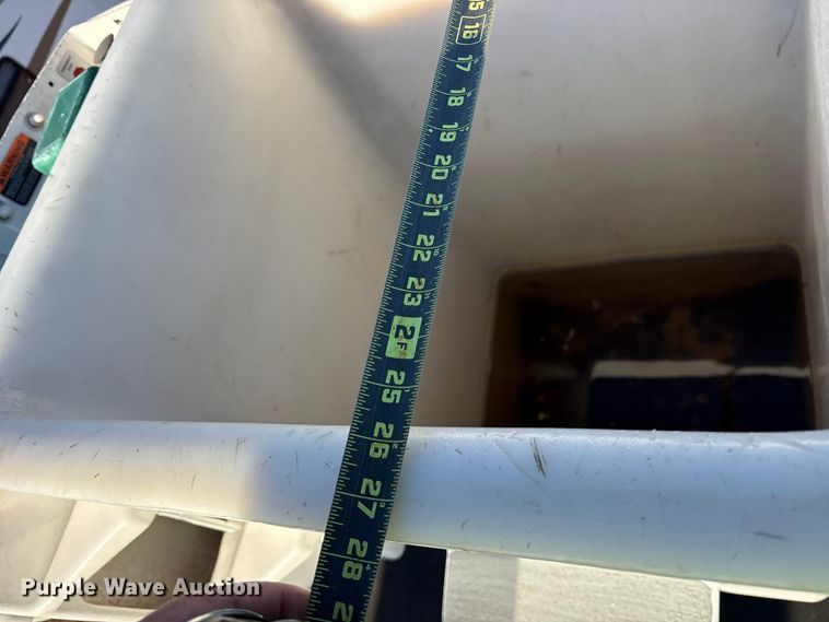 image for item YA2864 2011 Freightliner Business Class M2 forestry bucket truck