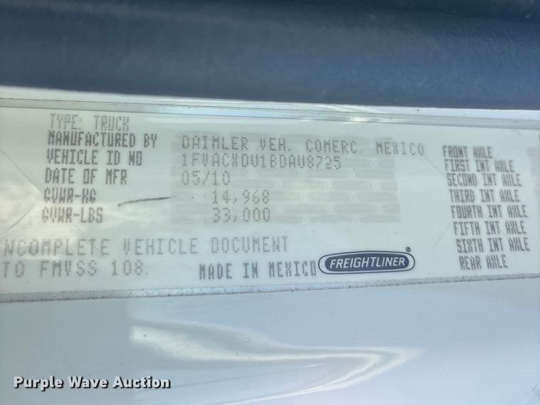 image for item YA2864 2011 Freightliner Business Class M2 forestry bucket truck