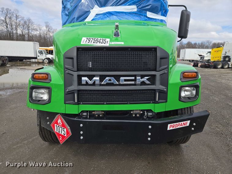 image for item YA2884 2023 Mack MD propane delivery truck