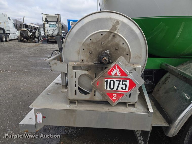 image for item YA2884 2023 Mack MD propane delivery truck