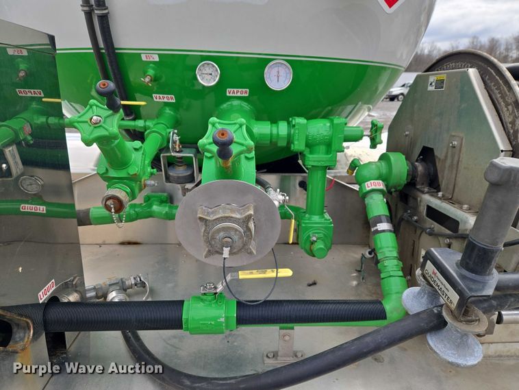 image for item YA2884 2023 Mack MD propane delivery truck
