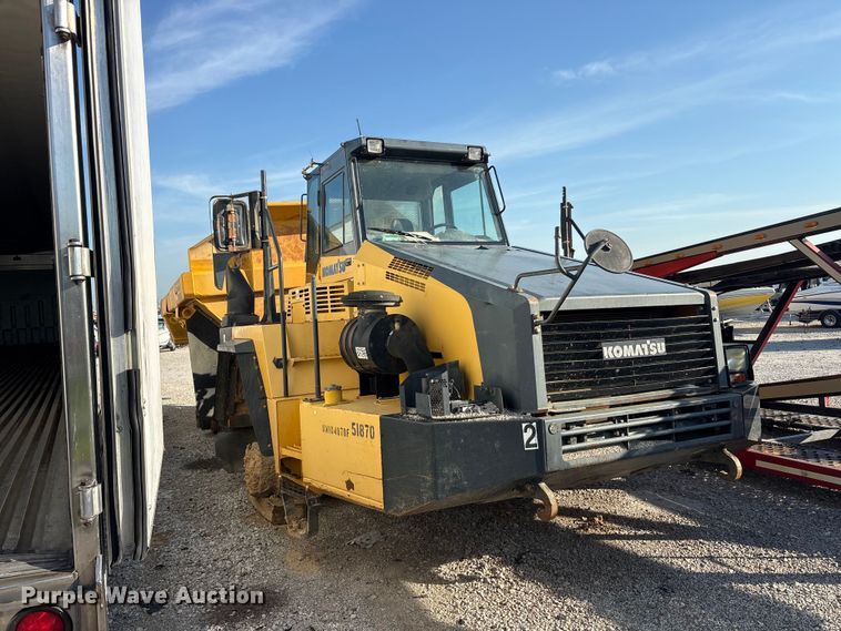 image for item YA3033 2010 Komatsu HM400-2 articulated haul truck