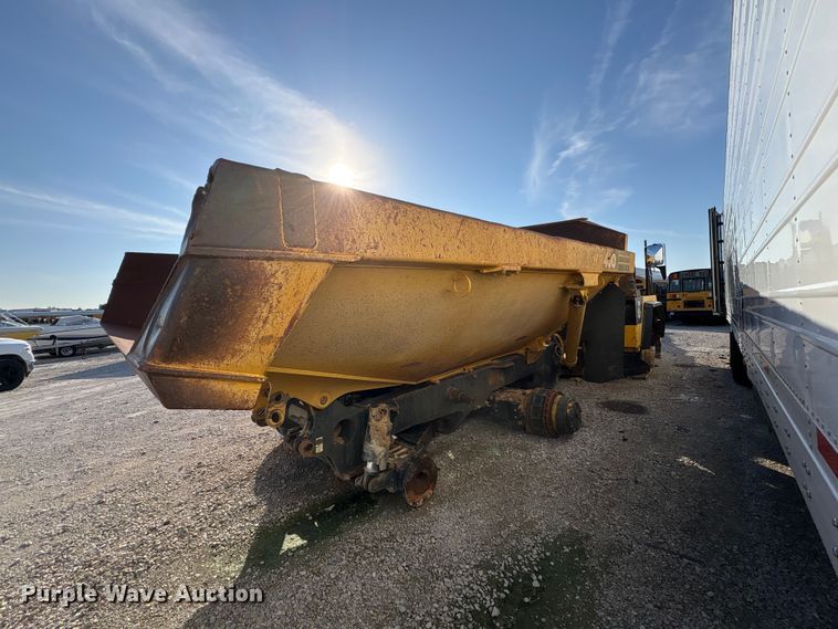 image for item YA3033 2010 Komatsu HM400-2 articulated haul truck