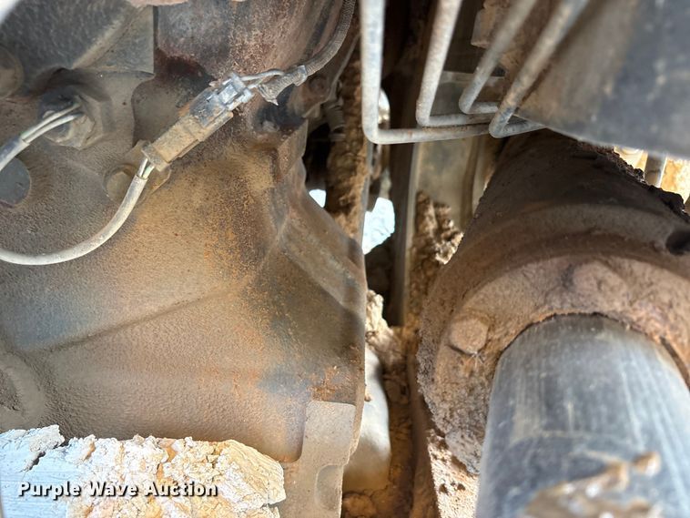 image for item YA3033 2010 Komatsu HM400-2 articulated haul truck