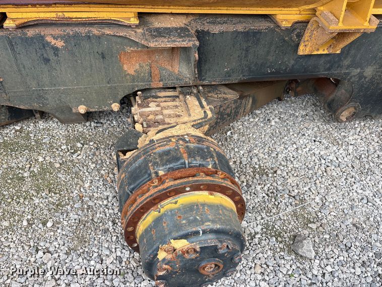 image for item YA3033 2010 Komatsu HM400-2 articulated haul truck