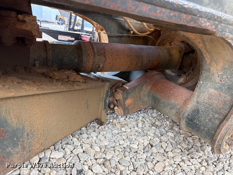 image for item YA3033 2010 Komatsu HM400-2 articulated haul truck