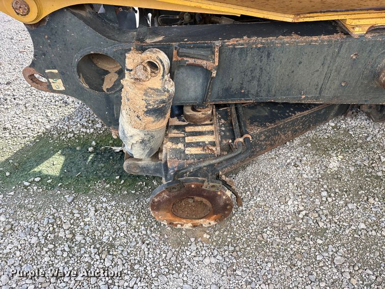 image for item YA3033 2010 Komatsu HM400-2 articulated haul truck