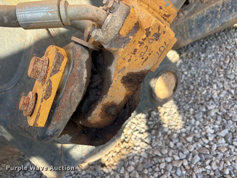 image for item YA3033 2010 Komatsu HM400-2 articulated haul truck