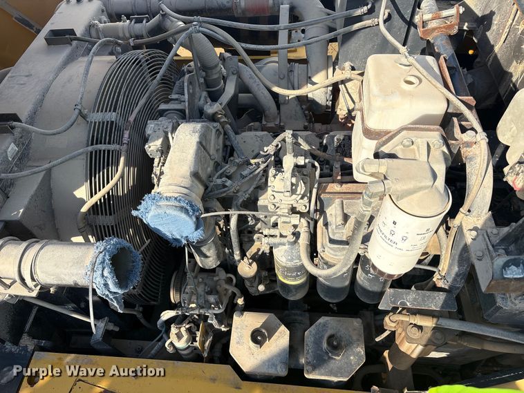 image for item YA3033 2010 Komatsu HM400-2 articulated haul truck