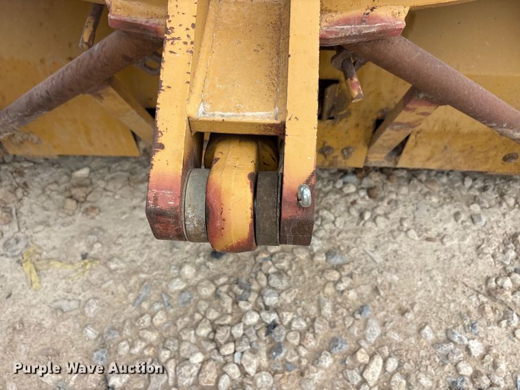 image for item YA3035 2001 Caterpillar 140H motor grader