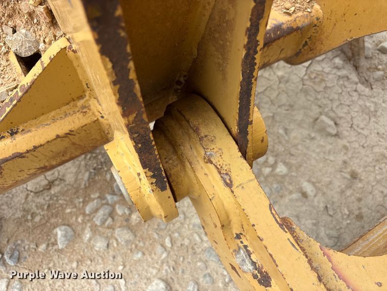 image for item YA3035 2001 Caterpillar 140H motor grader