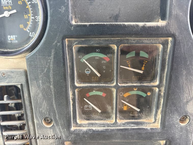 image for item YA3035 2001 Caterpillar 140H motor grader