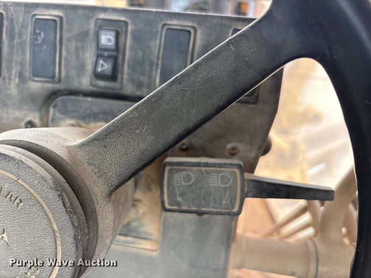 image for item YA3035 2001 Caterpillar 140H motor grader