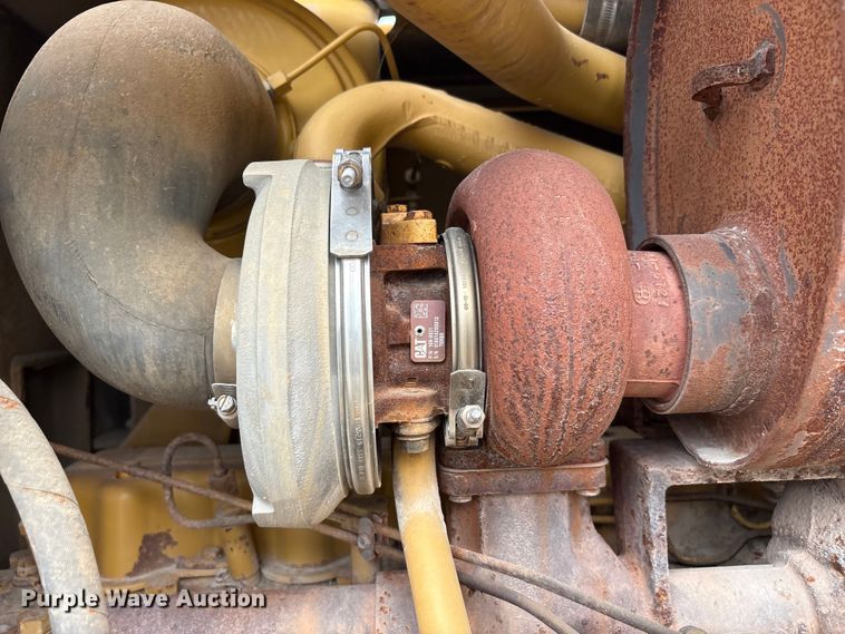 image for item YA3035 2001 Caterpillar 140H motor grader