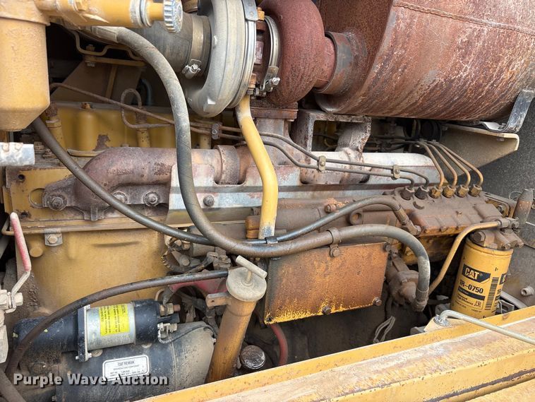image for item YA3035 2001 Caterpillar 140H motor grader