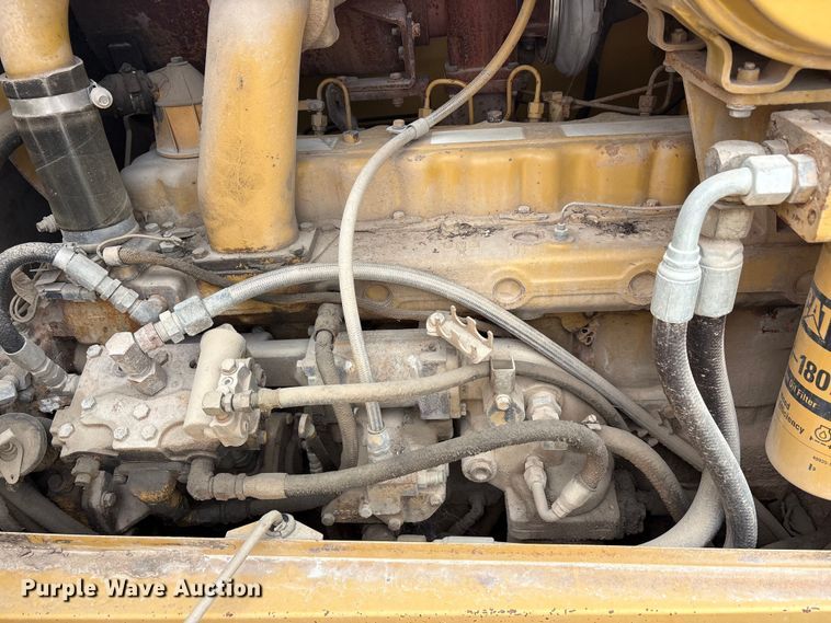 image for item YA3035 2001 Caterpillar 140H motor grader