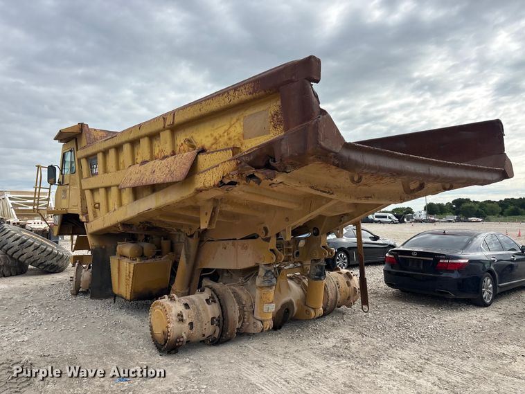 image for item YA3036 1994 Caterpillar 773B articulated haul truck