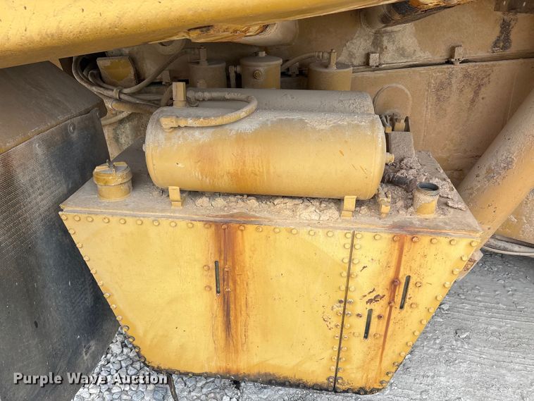 image for item YA3036 1994 Caterpillar 773B articulated haul truck