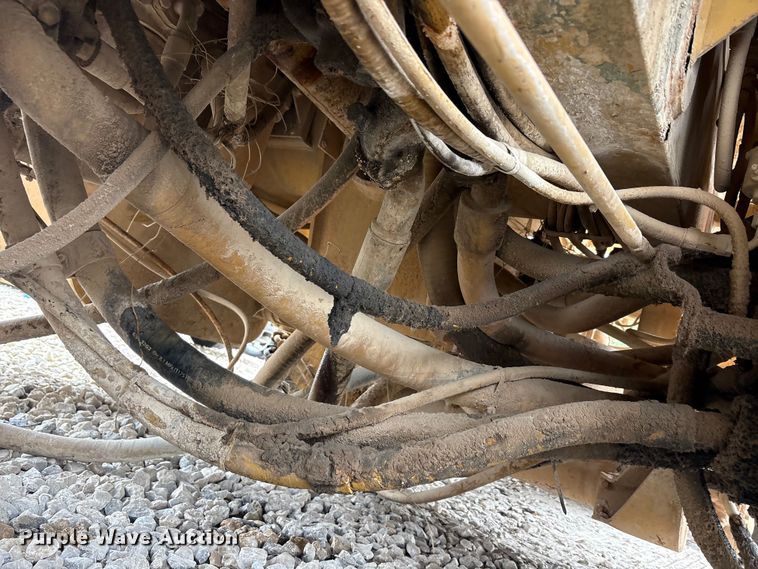 image for item YA3036 1994 Caterpillar 773B articulated haul truck