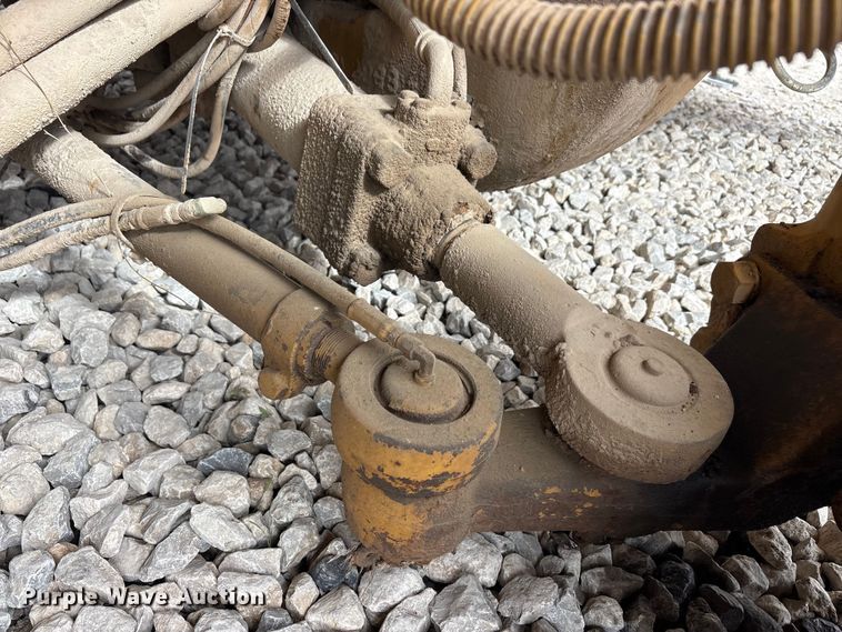 image for item YA3036 1994 Caterpillar 773B articulated haul truck
