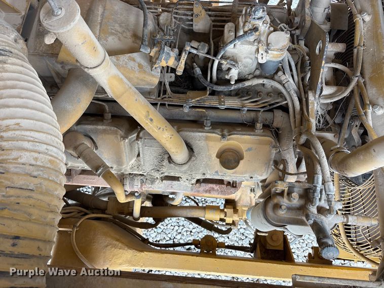 image for item YA3036 1994 Caterpillar 773B articulated haul truck