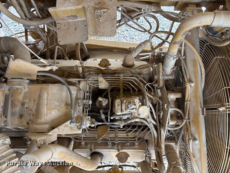 image for item YA3036 1994 Caterpillar 773B articulated haul truck