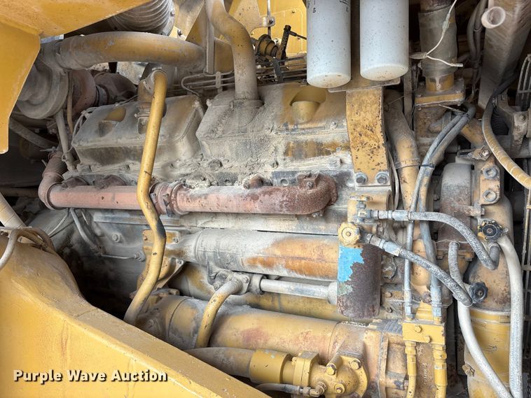 image for item YA3036 1994 Caterpillar 773B articulated haul truck