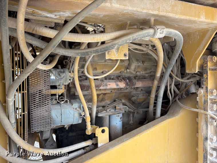 image for item YA3036 1994 Caterpillar 773B articulated haul truck