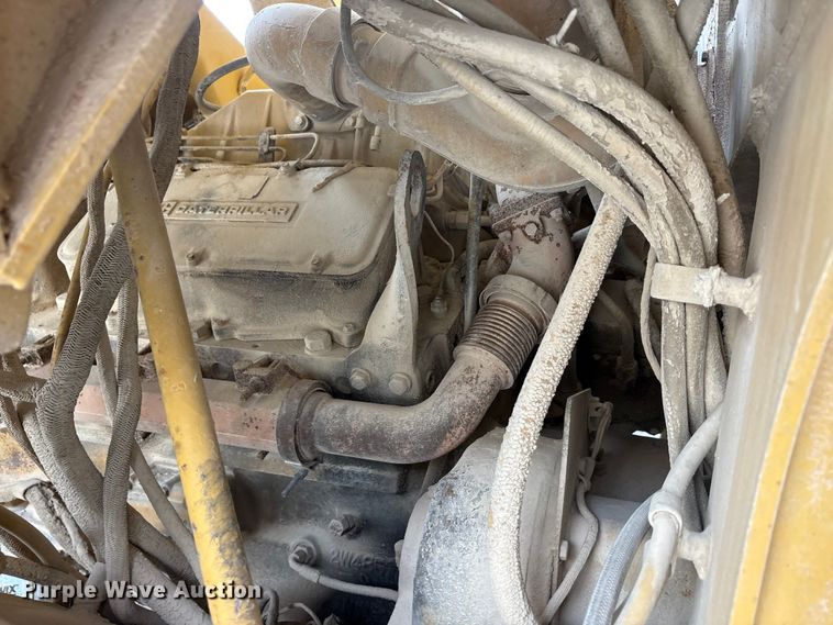 image for item YA3036 1994 Caterpillar 773B articulated haul truck