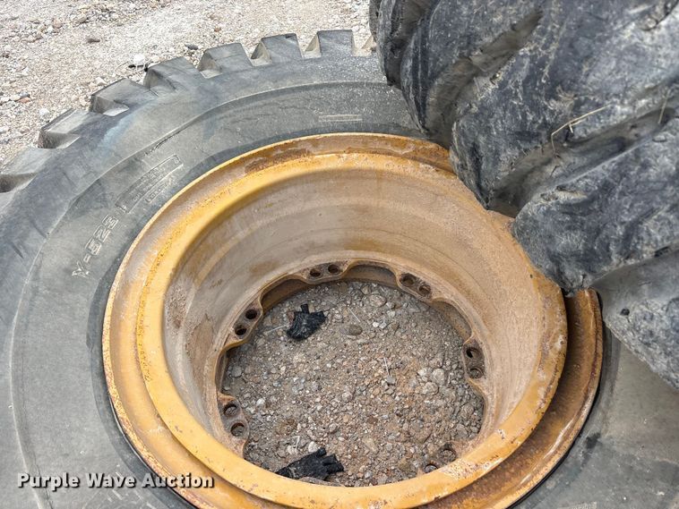 image for item YA3036 1994 Caterpillar 773B articulated haul truck