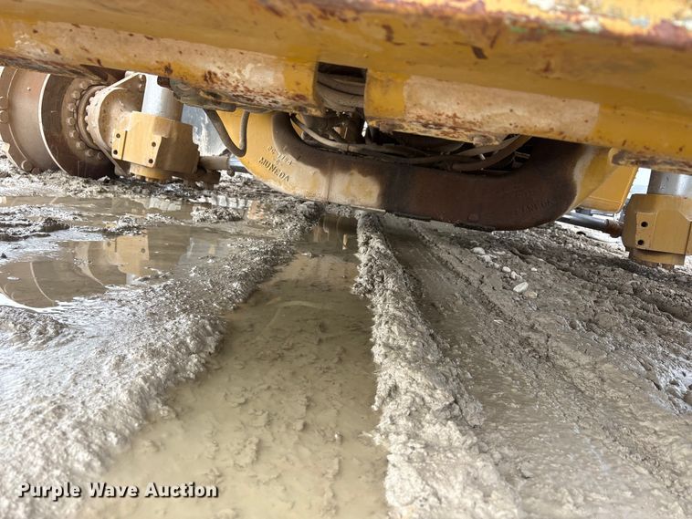 image for item YA3037 1995 Caterpillar 773B haul truck