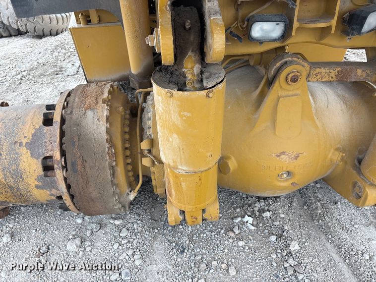 image for item YA3037 1995 Caterpillar 773B haul truck
