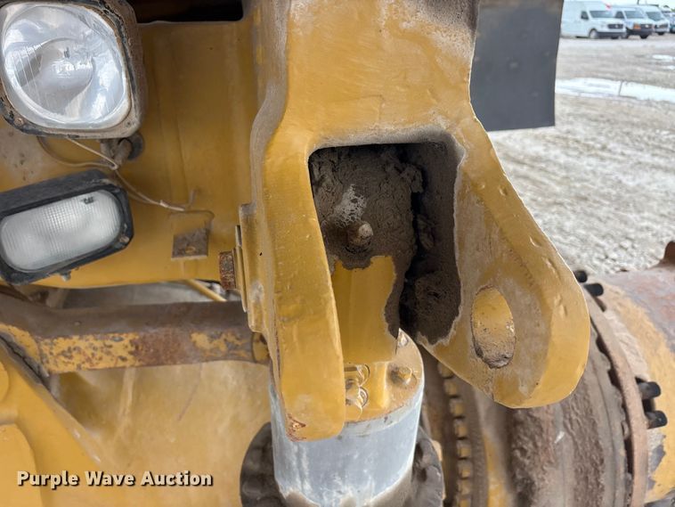 image for item YA3037 1995 Caterpillar 773B haul truck