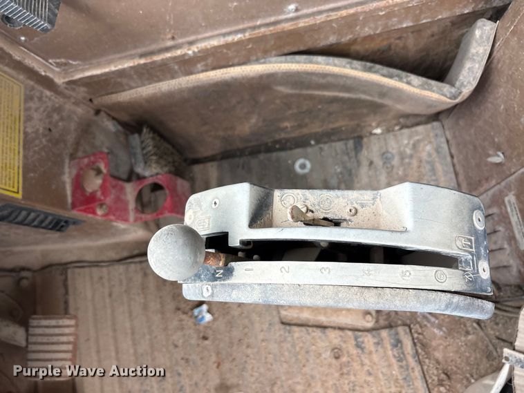 image for item YA3037 1995 Caterpillar 773B haul truck