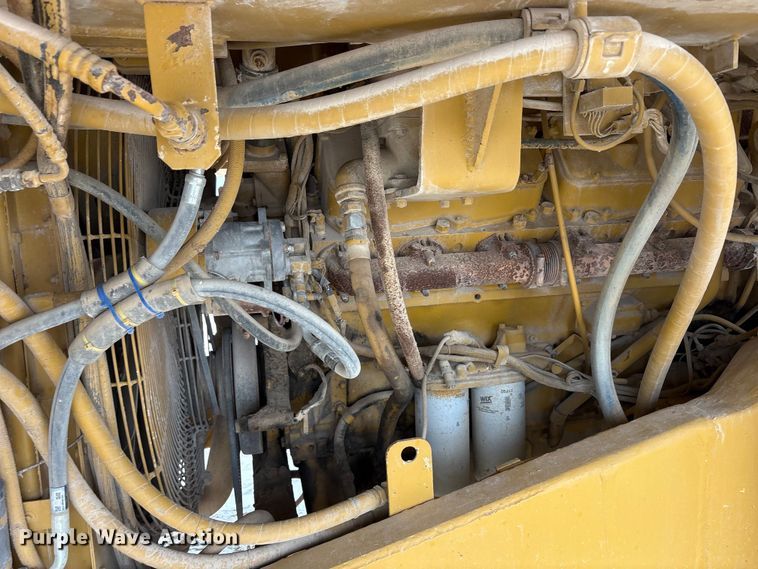 image for item YA3037 1995 Caterpillar 773B haul truck