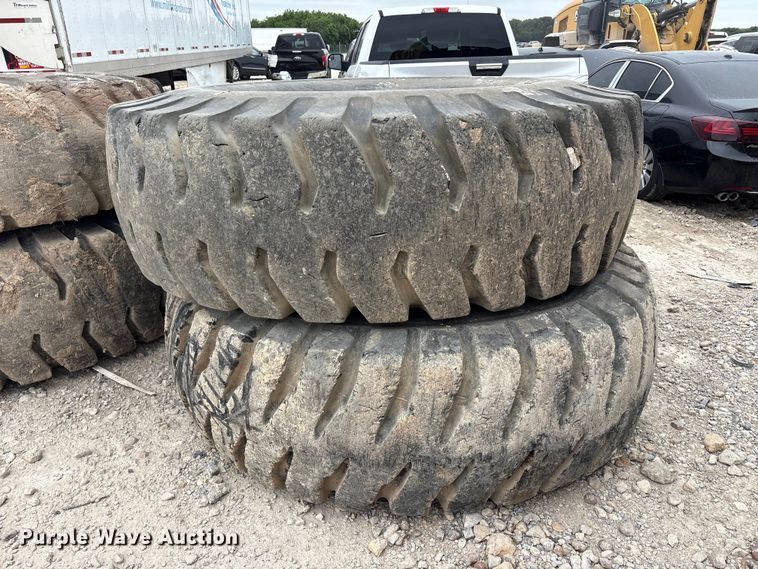 image for item YA3037 1995 Caterpillar 773B haul truck