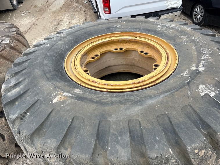 image for item YA3037 1995 Caterpillar 773B haul truck