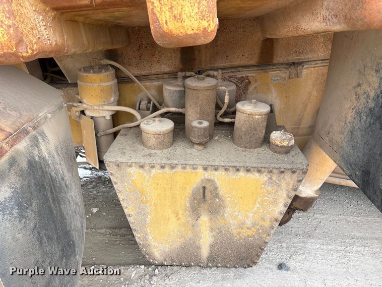 image for item YA3038 1980 Caterpillar 733B haul truck