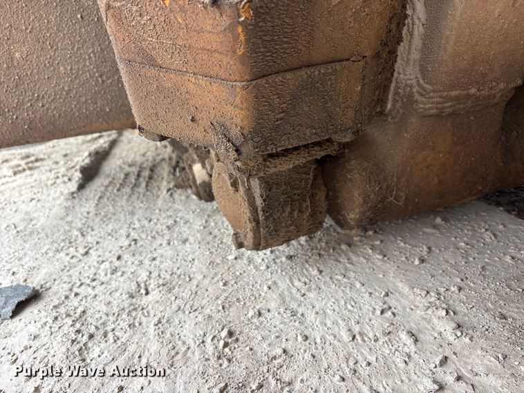 image for item YA3038 1980 Caterpillar 733B haul truck