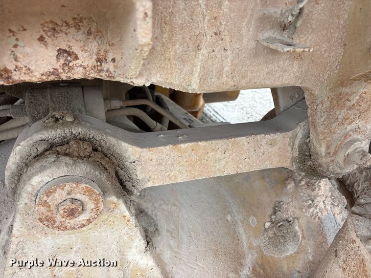 image for item YA3038 1980 Caterpillar 733B haul truck