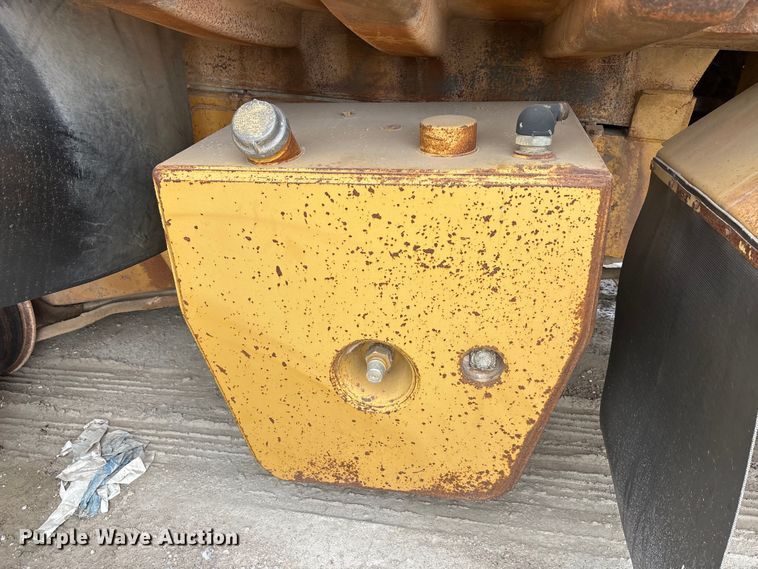 image for item YA3038 1980 Caterpillar 733B haul truck