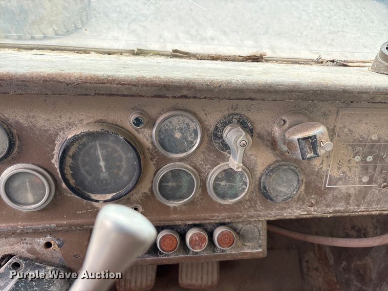 image for item YA3038 1980 Caterpillar 733B haul truck