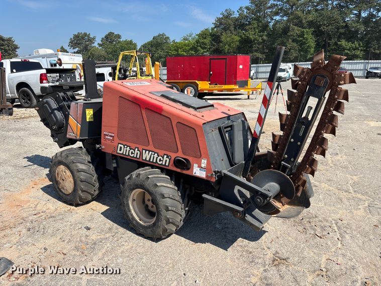 image for item YA3044 2016 Ditch Witch 410SX trencher