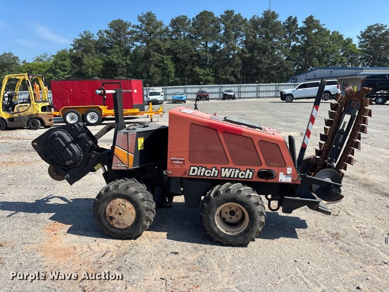 image for item YA3044 2016 Ditch Witch 410SX trencher