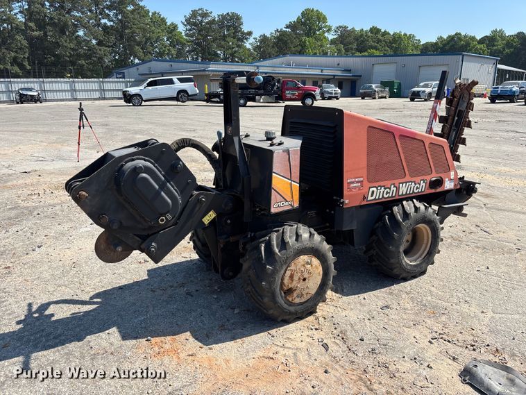 image for item YA3044 2016 Ditch Witch 410SX trencher