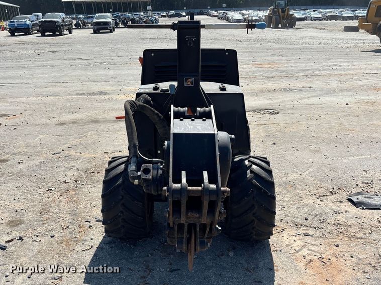 image for item YA3044 2016 Ditch Witch 410SX trencher